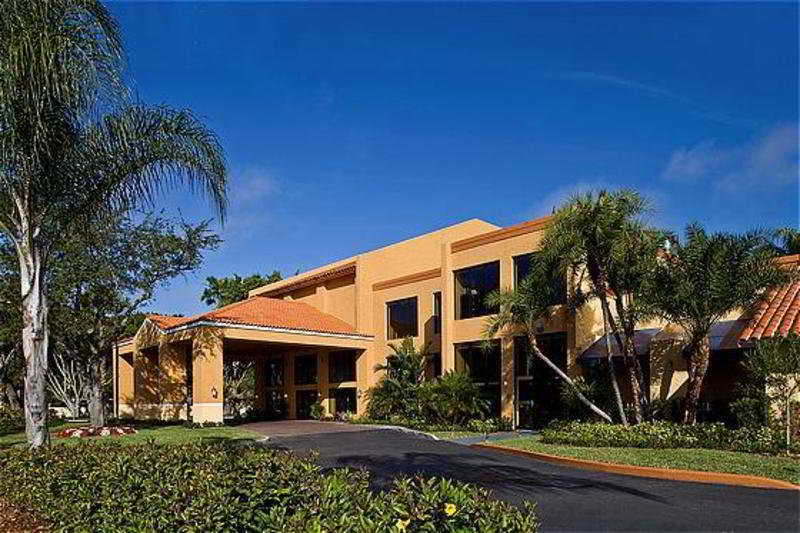 Courtyard By Marriott Bradenton Sarasota/Riverfront Exterior foto